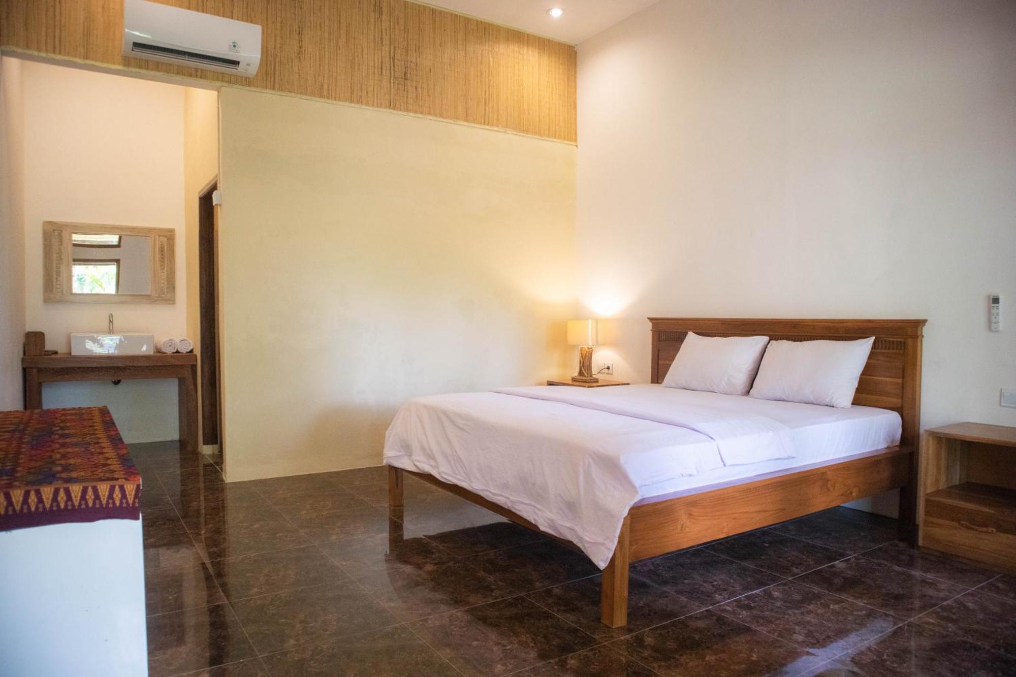 Peraja Bungalows Loyok Sangyang Cameră foto