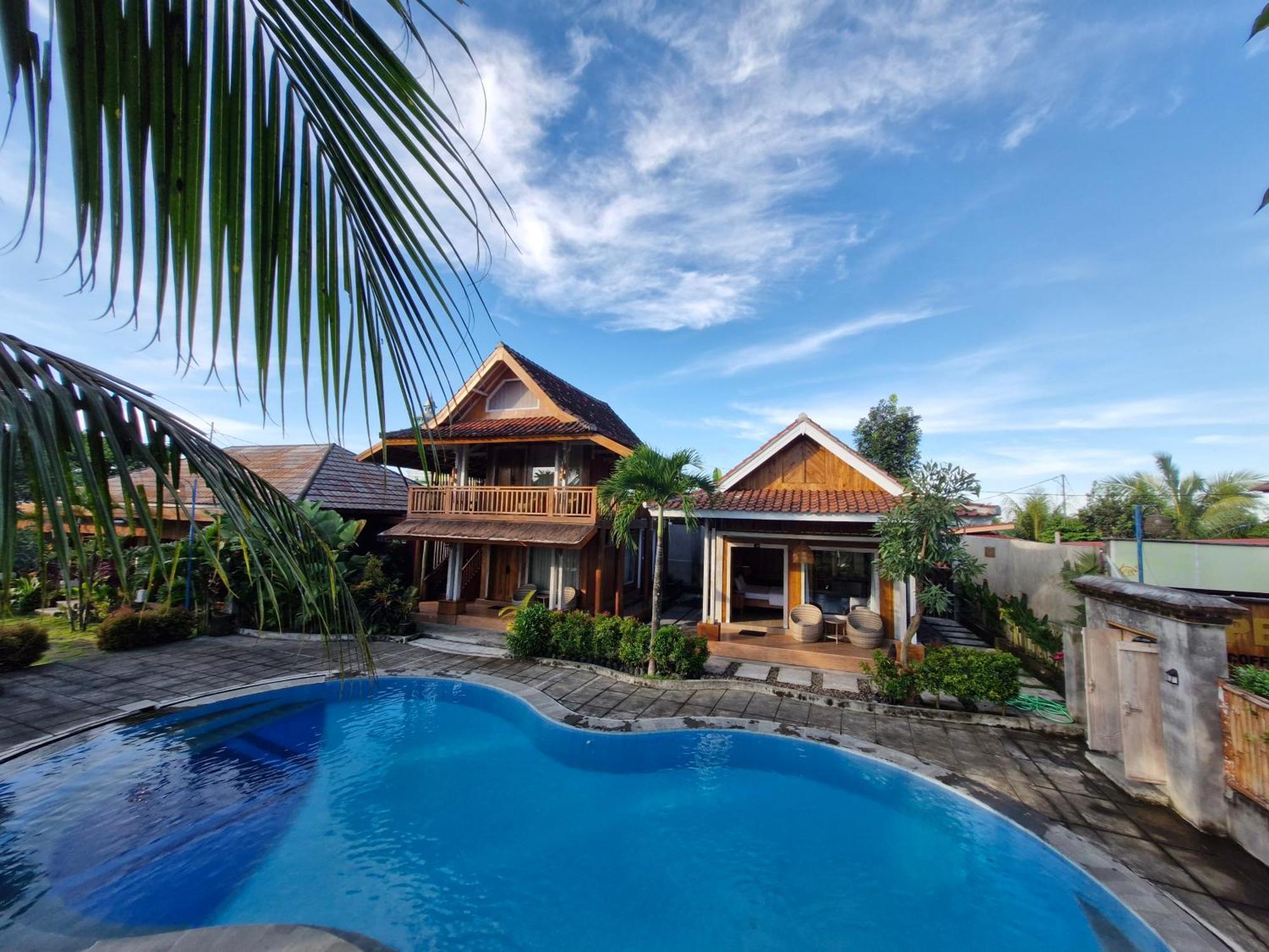 Peraja Bungalows Loyok Sangyang Cameră foto